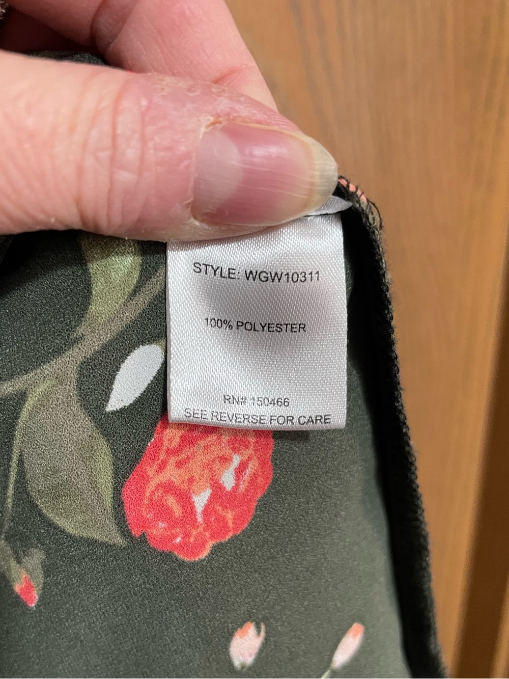 41 Hawthorn Green Floral Blouse with Coral and Pink Roses - Picture 6 of 8